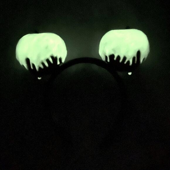 Rare Retired HTF Disney 2015 Glow in the Dark Poisonous Apple ears headband - Picture 3 of 12